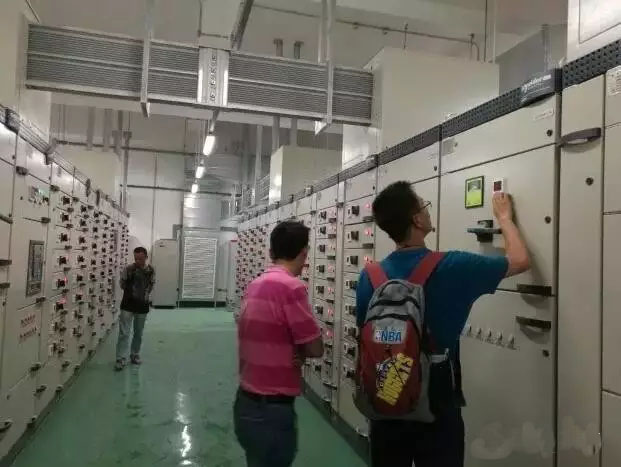 西馳有源電力濾波器應(yīng)用于武漢某機場交通中心(圖2) 西馳有源電力濾波器應(yīng)用于武漢某機場交通中心(圖2)