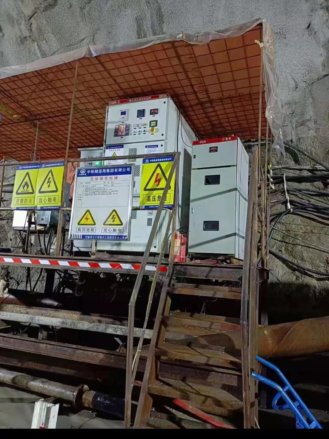 西馳高壓軟起動裝置再度出現在重大水利工程現場(圖4) 西馳高壓軟起動裝置再度出現在重大水利工程現場(圖4)