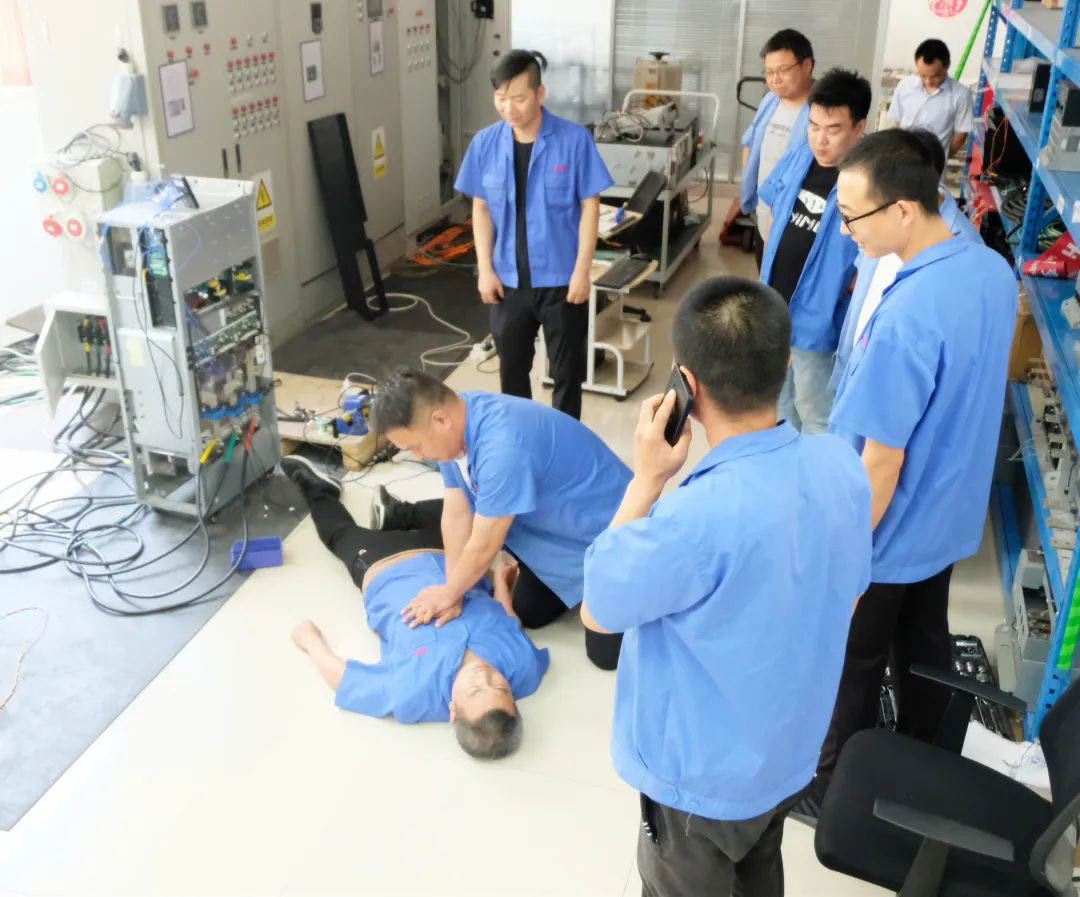 安全生產(chǎn)月專題活動(dòng)報(bào)道|科學(xué)發(fā)展,安全發(fā)展(圖3) 安全生產(chǎn)月專題活動(dòng)報(bào)道|科學(xué)發(fā)展,安全發(fā)展(圖3)