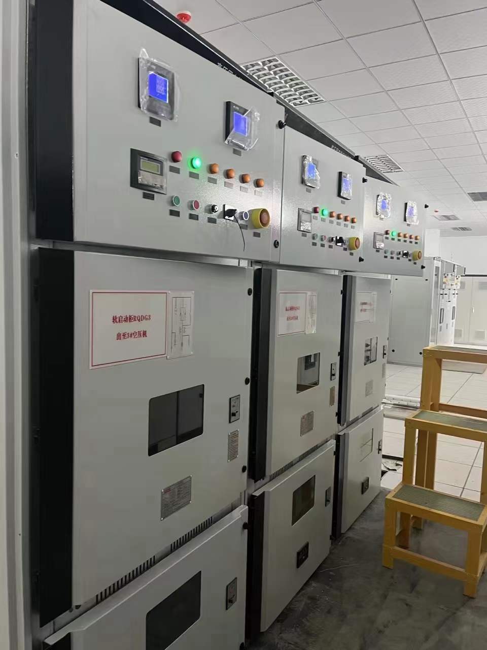 高壓固態軟起動器配套空壓機應用現場(圖2)