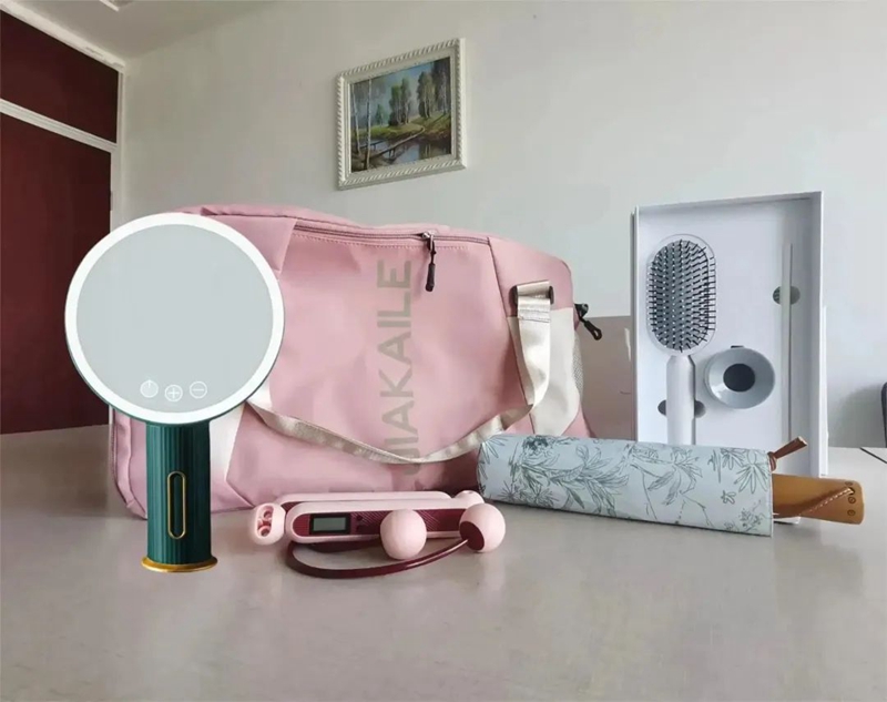 女神節|春風如你,熠熠芳華(圖1) 女神節|春風如你,熠熠芳華(圖1)